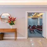 Meireles Gold Flat