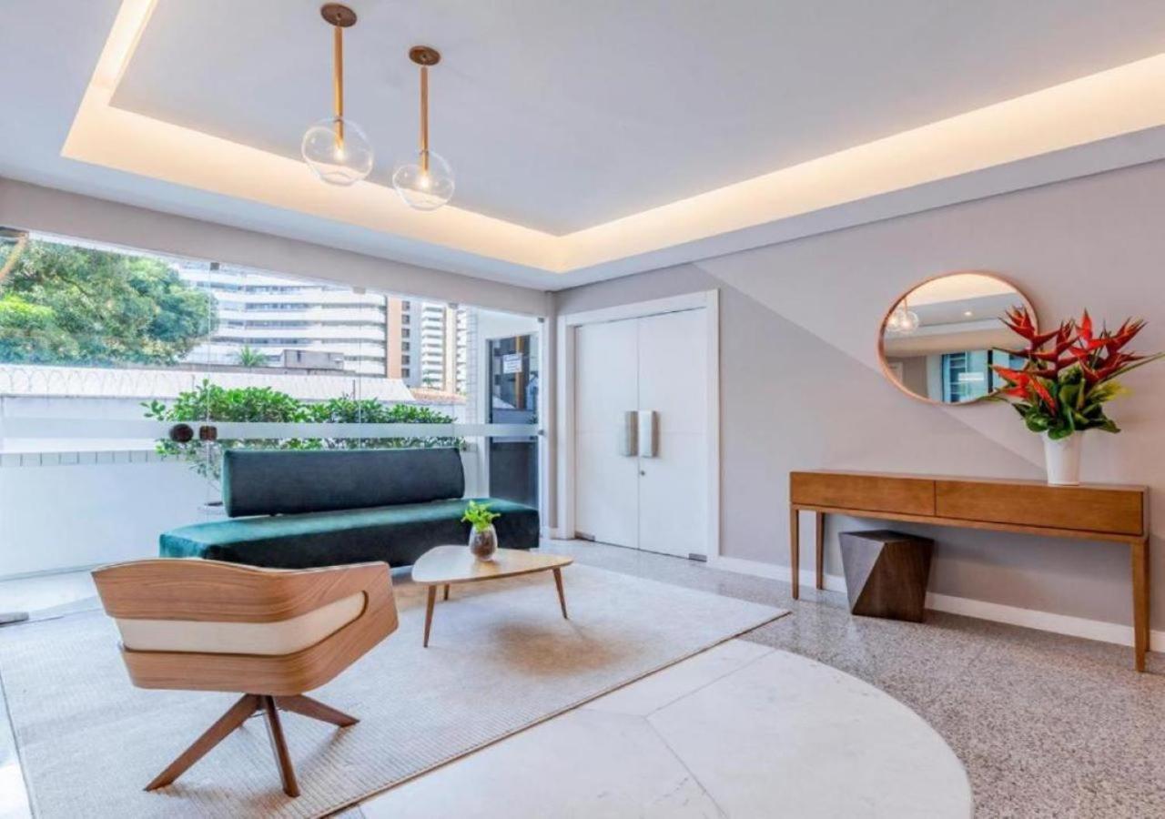 Meireles Gold Flat